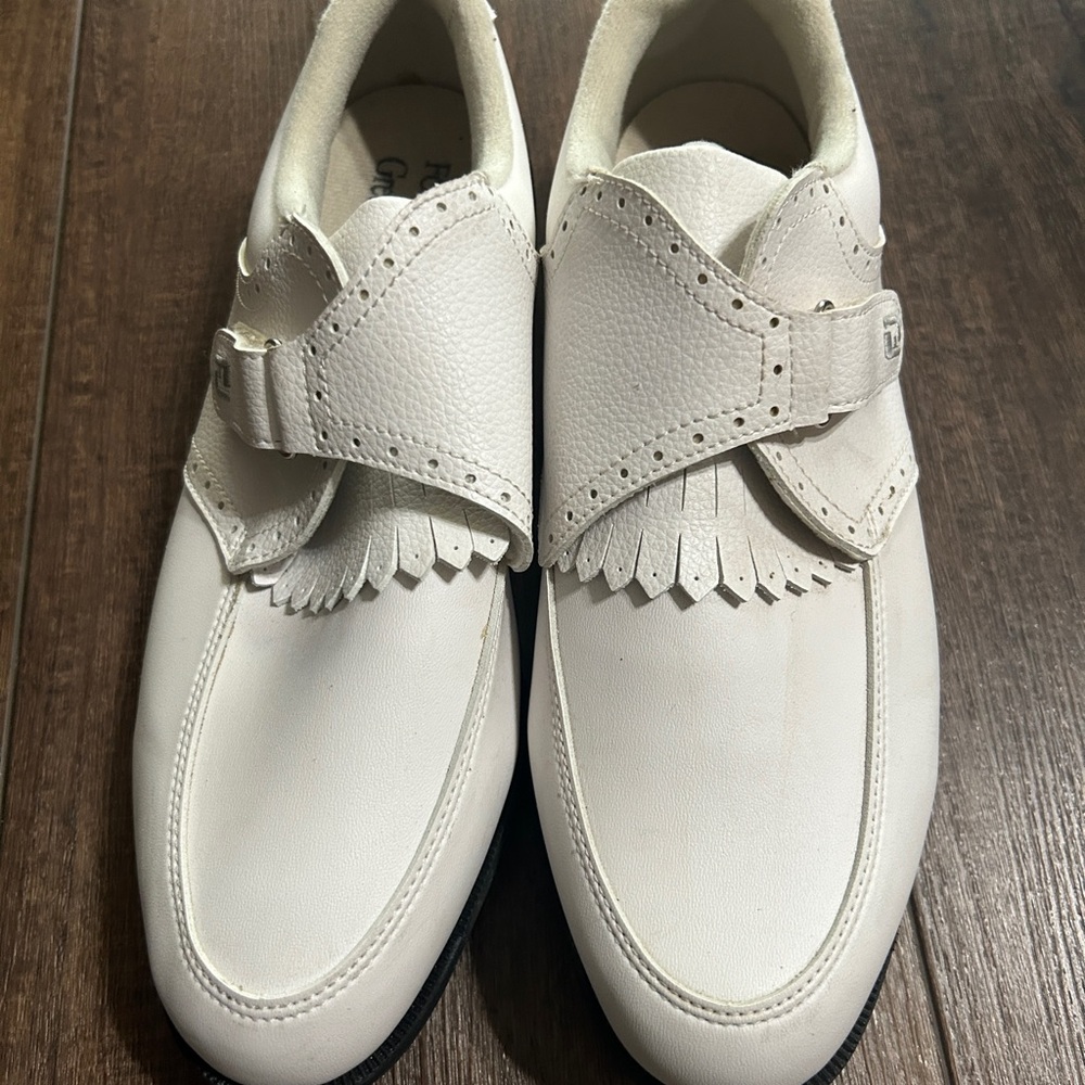 FootJoy GreenJoys White Kiltie Golf Shoes - Picture 2 of 6